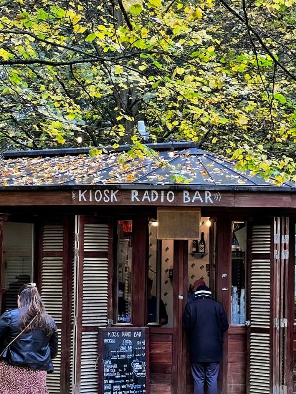 kiosk radio bar brussels park