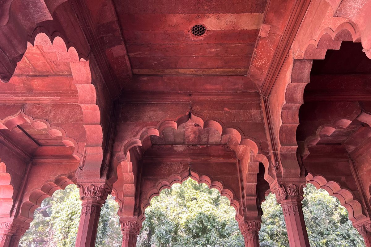 diwan i aam red arches at red fort delhi india